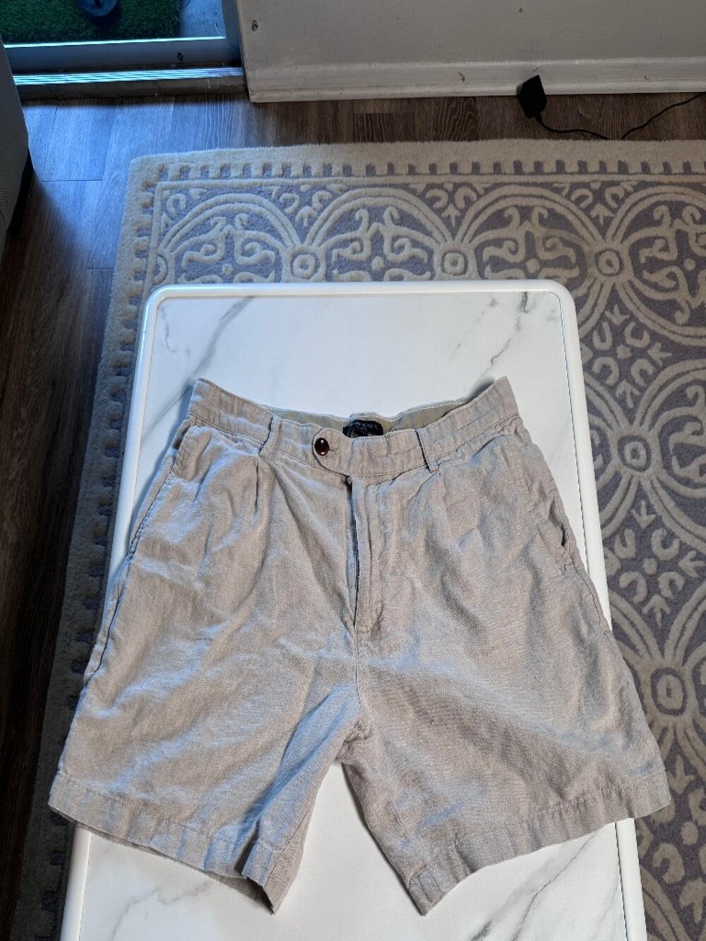 EXCELLENT: Banana Republic Line 33 Shorts 7 inches - J.Crew Todd Snyder Everlane